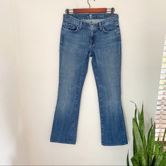🎉 HOST PICK 🎉 7 for all mankind bootcut - Picture 2 of 5